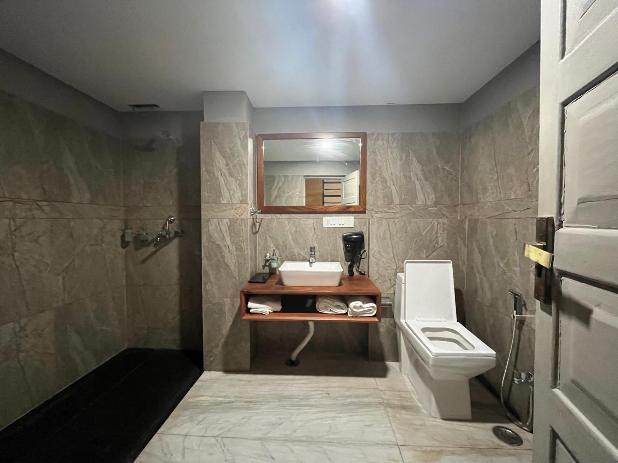 Nkaasa Hotel Personal Suites Raxaul Exteriör bild